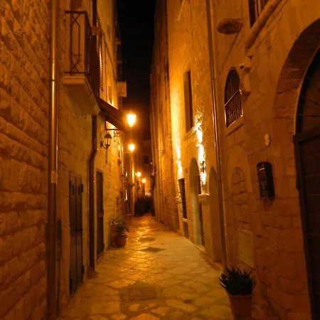 Torre Anna Historical Center Living *